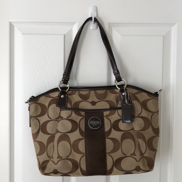 Coach Handbags - Vintage Coach purse
